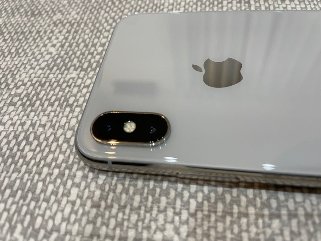 Apple iPhone X シルバー　256GB 本体
