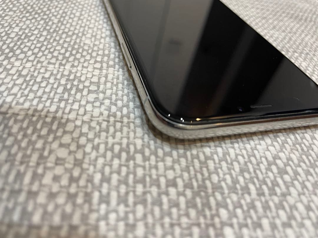 Apple iPhone X シルバー　256GB 本体