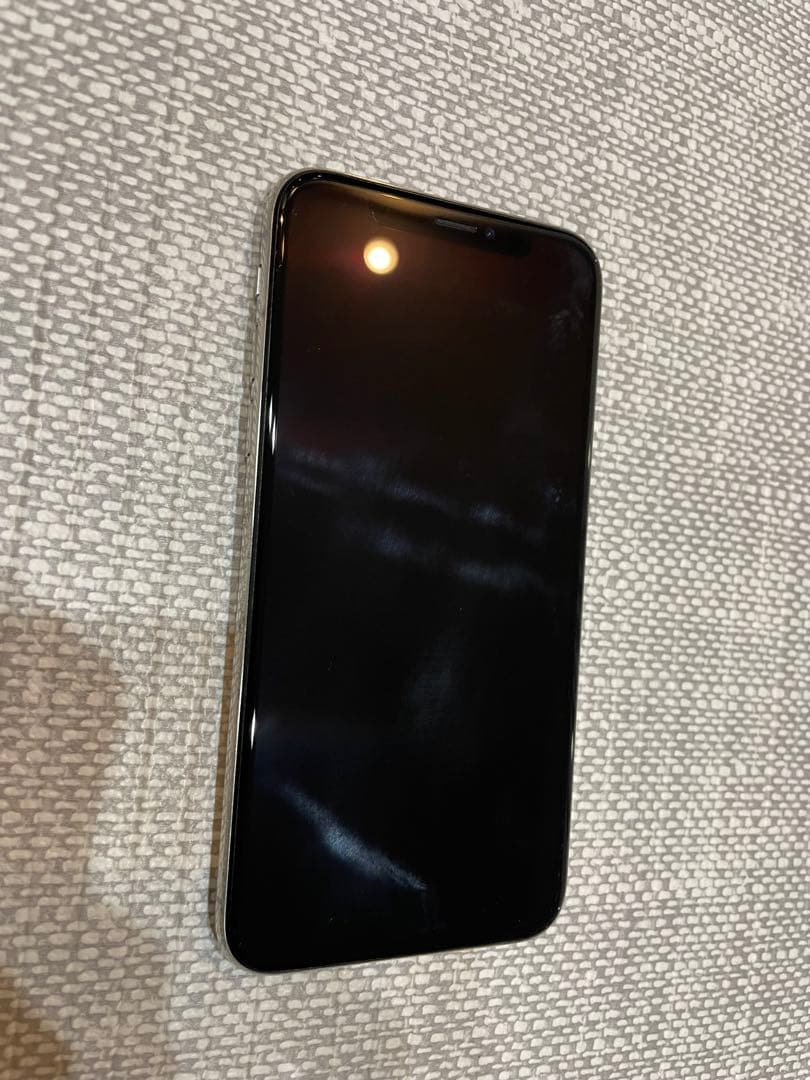 Apple iPhone X シルバー　256GB 本体