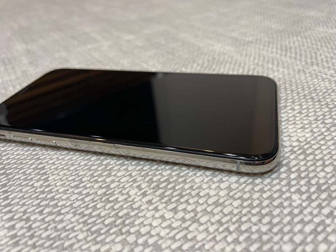 Apple iPhone X シルバー　256GB 本体