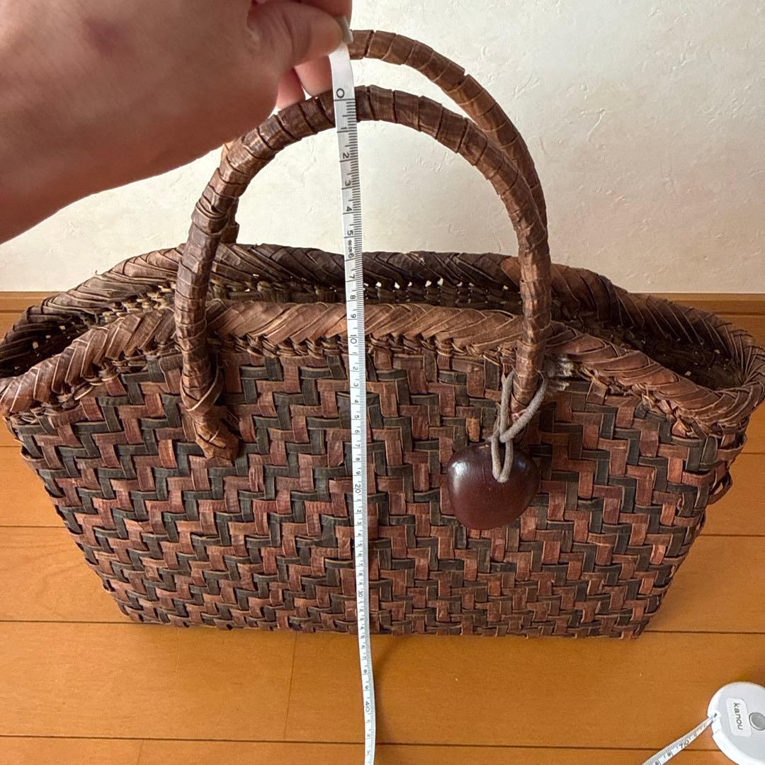 山葡萄籠バック　網代編み