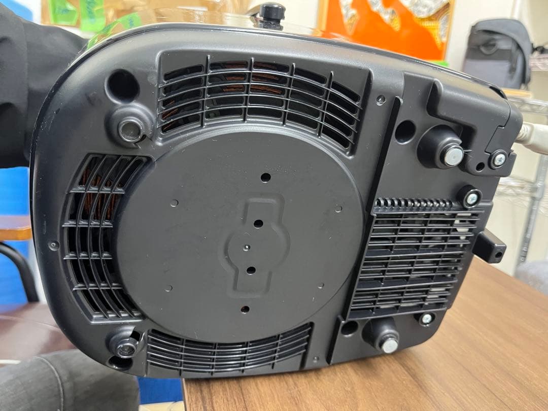 アイリスオーヤマ 大火力IH炊飯器 黒・赤　2022年製