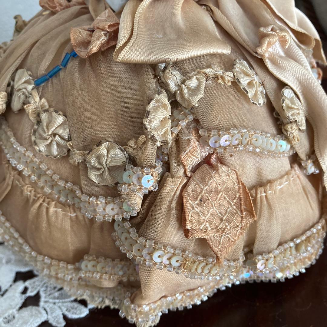 英国アンティーク　手作りのピンクッションドール