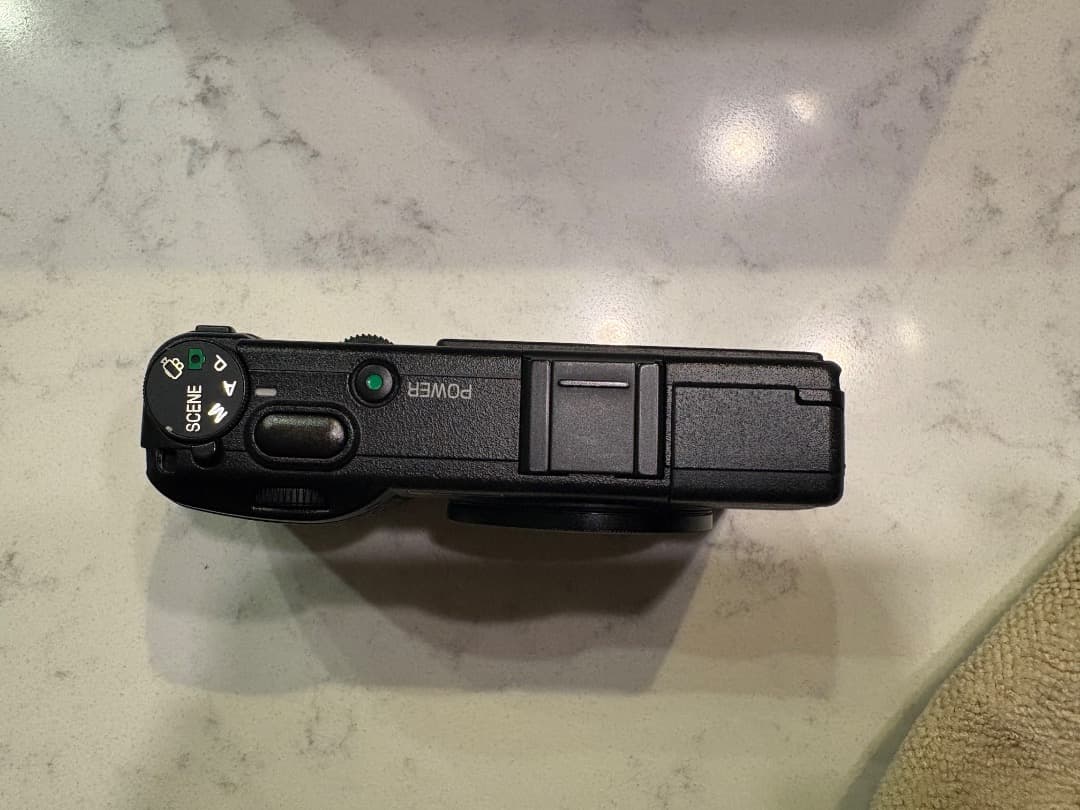 初代 RICOH GR DIGITAL 【美品】 ショット数1200枚程度
