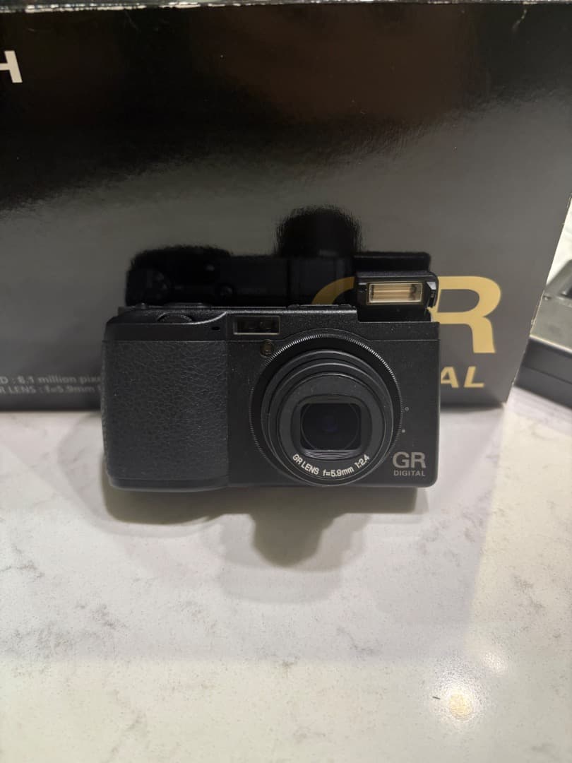 初代 RICOH GR DIGITAL 【美品】 ショット数1200枚程度
