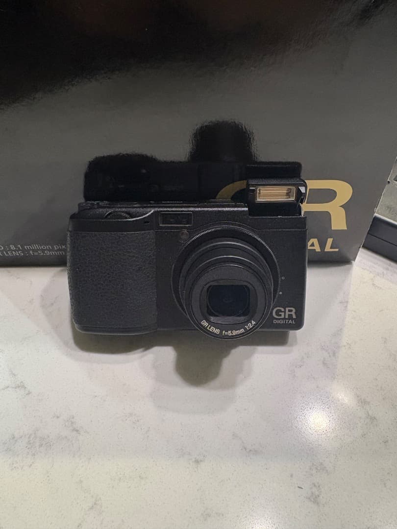 初代 RICOH GR DIGITAL 【美品】 ショット数1200枚程度