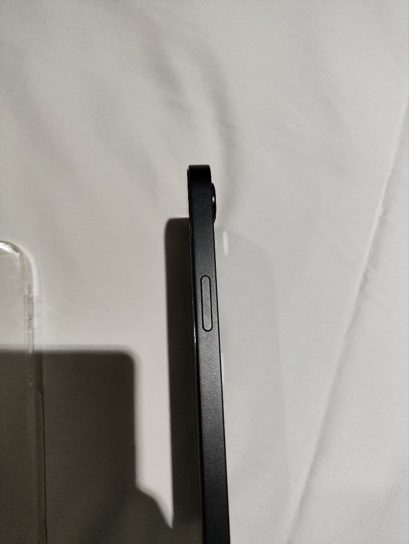 iPhone16e 128GB ブラック 海外版　SIMフリー