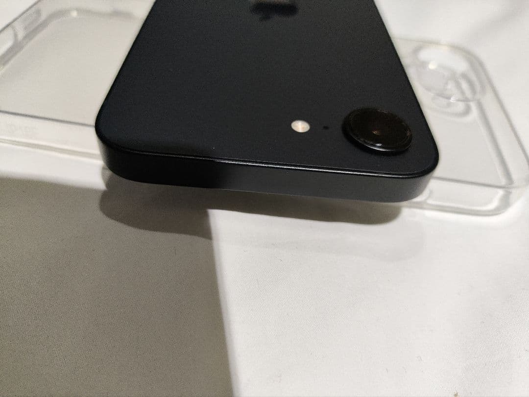 iPhone16e 128GB ブラック 海外版　SIMフリー