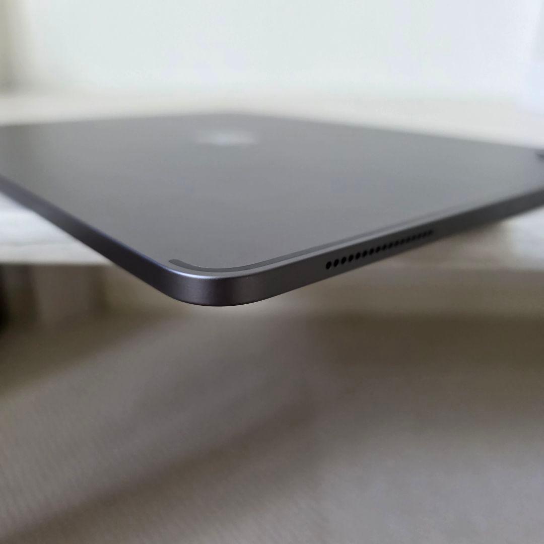 極美品 iPad Pro 12.9インチ 第4世代 純正カバー付き 128GB