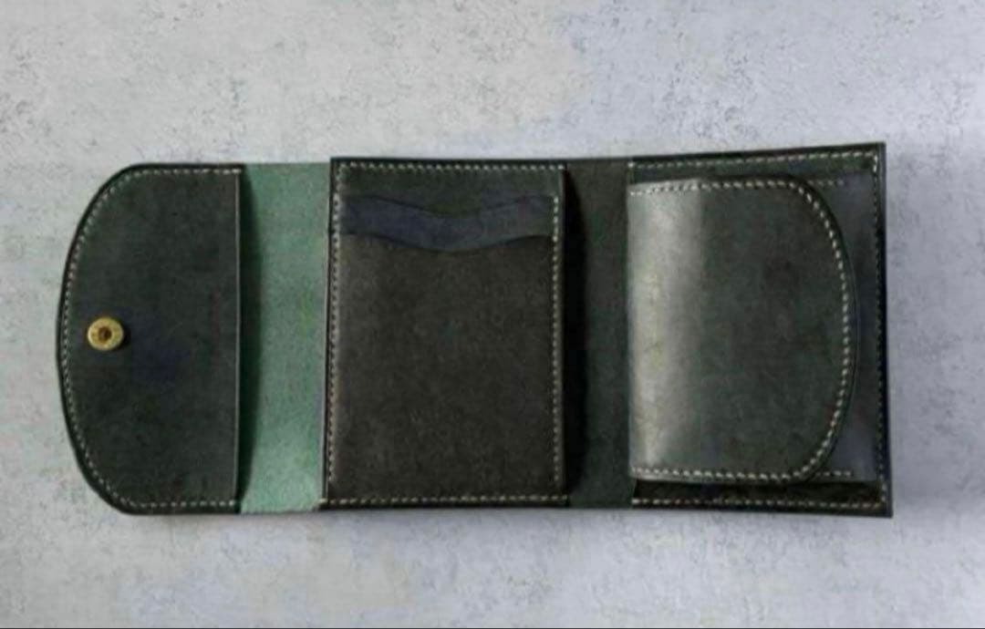 イタリアンレザーコンパクト三つ折り財布