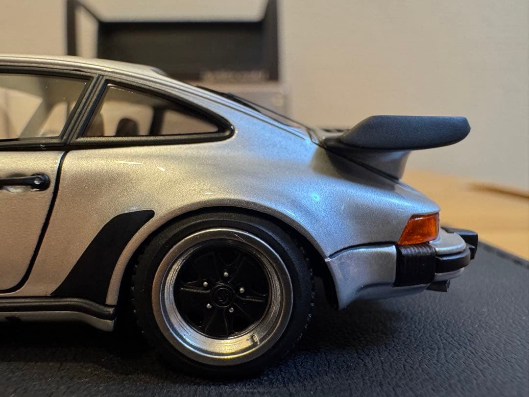 【ignition model】IG0941 Porsche 911 Turbo