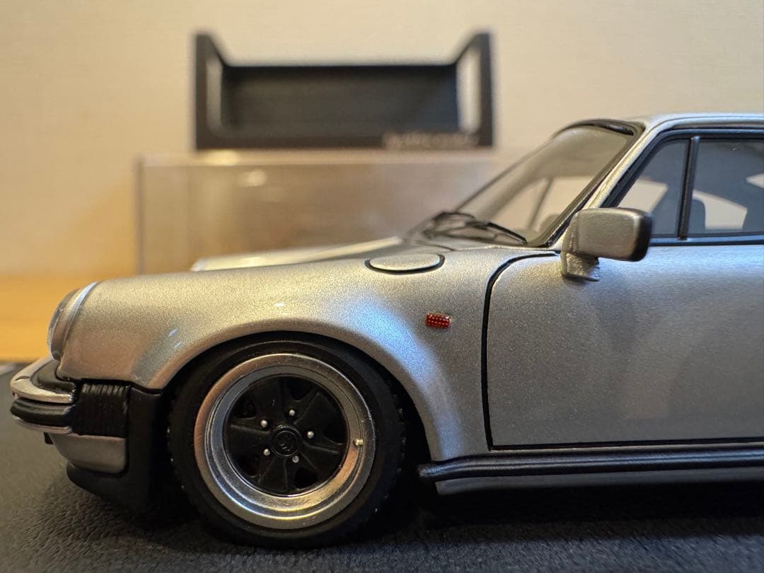 【ignition model】IG0941 Porsche 911 Turbo