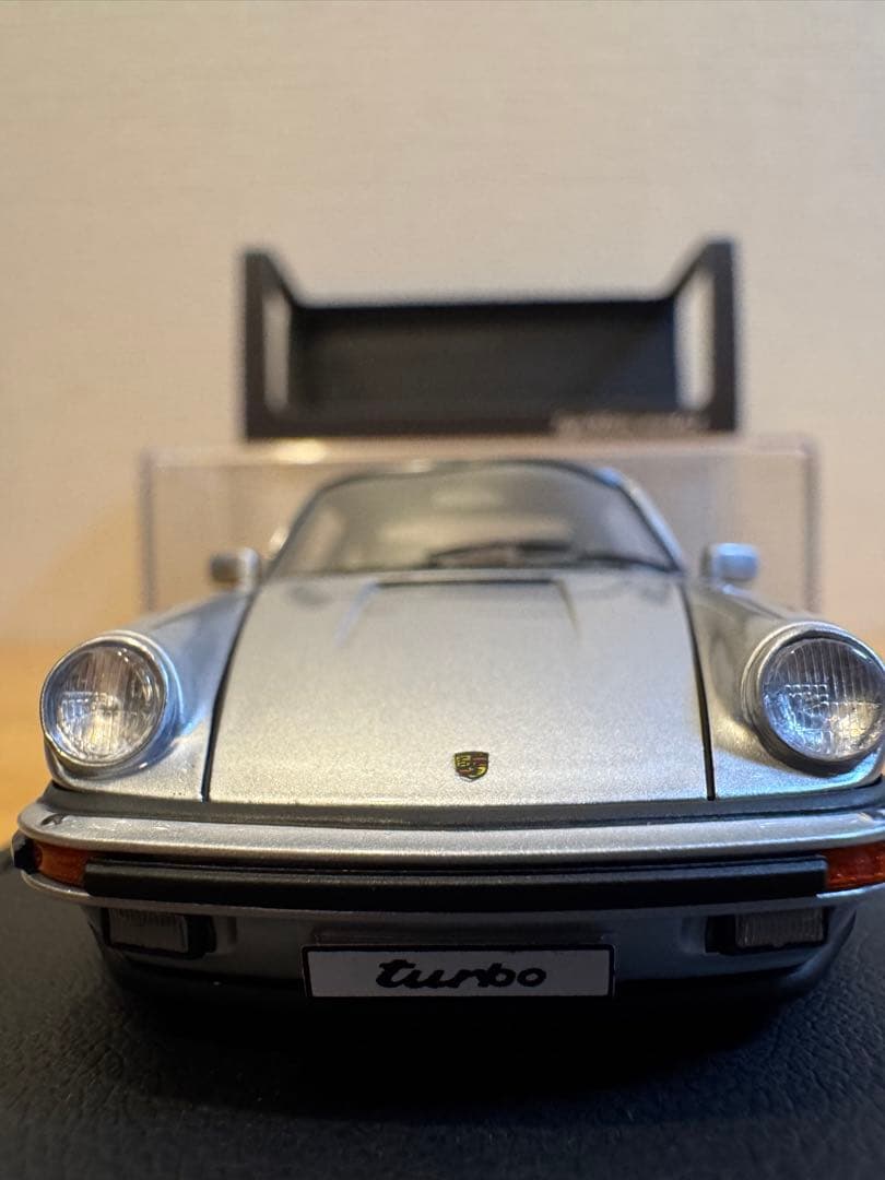 【ignition model】IG0941 Porsche 911 Turbo