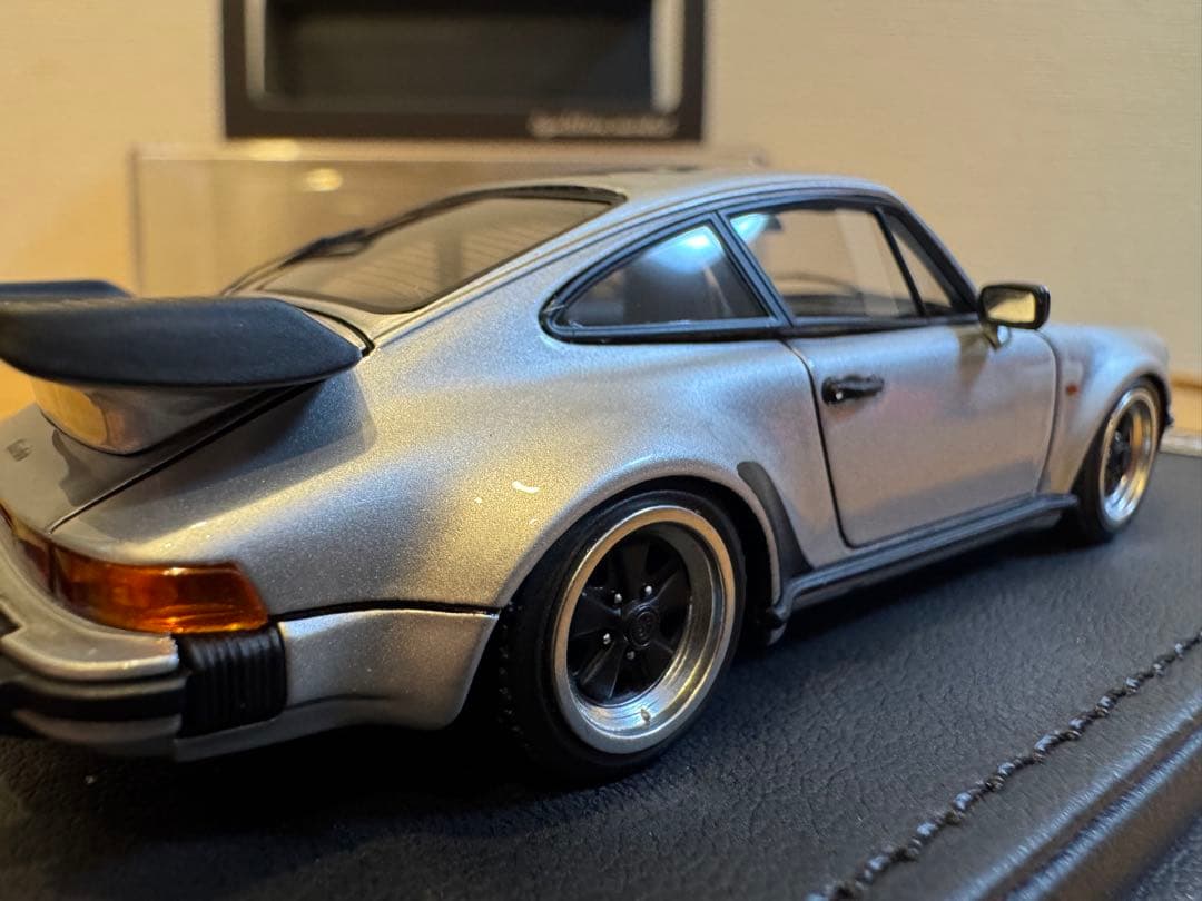 【ignition model】IG0941 Porsche 911 Turbo