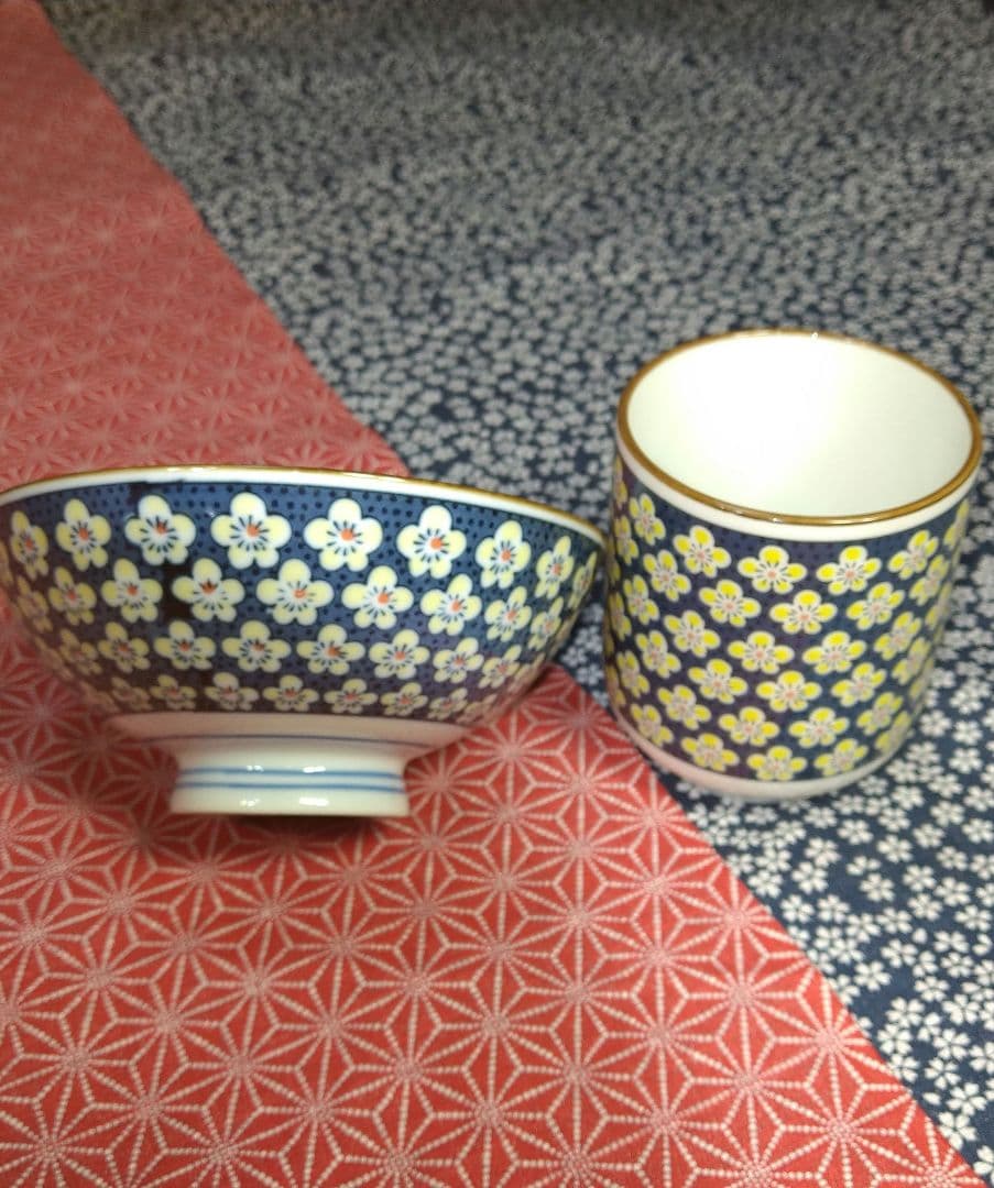 ♦【５０年前のコレクション】♥選べる３皿♥有田焼【春雄苑錦五彩作】茶碗セット