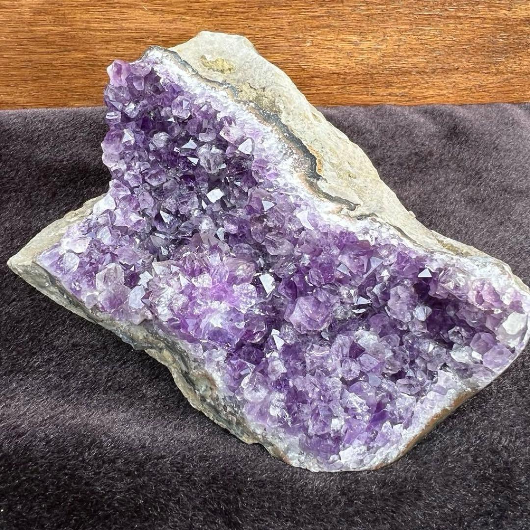✳️専用‼️☆極上別格品☆神々しい美濃紫☆ウルグアイ産 アメジストクラスター 天然石