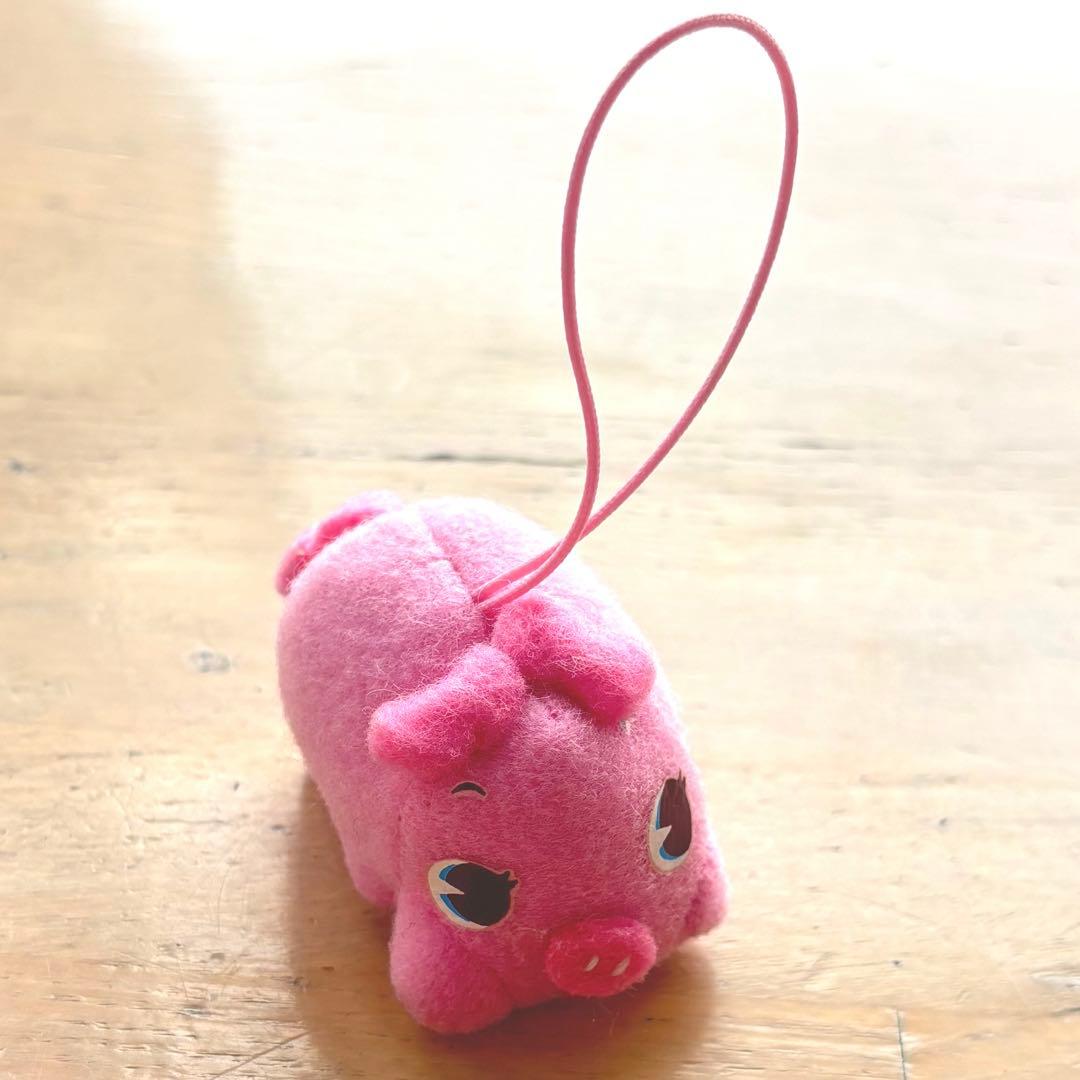 手のひらサイズ　ぶたちゃん　マスコット