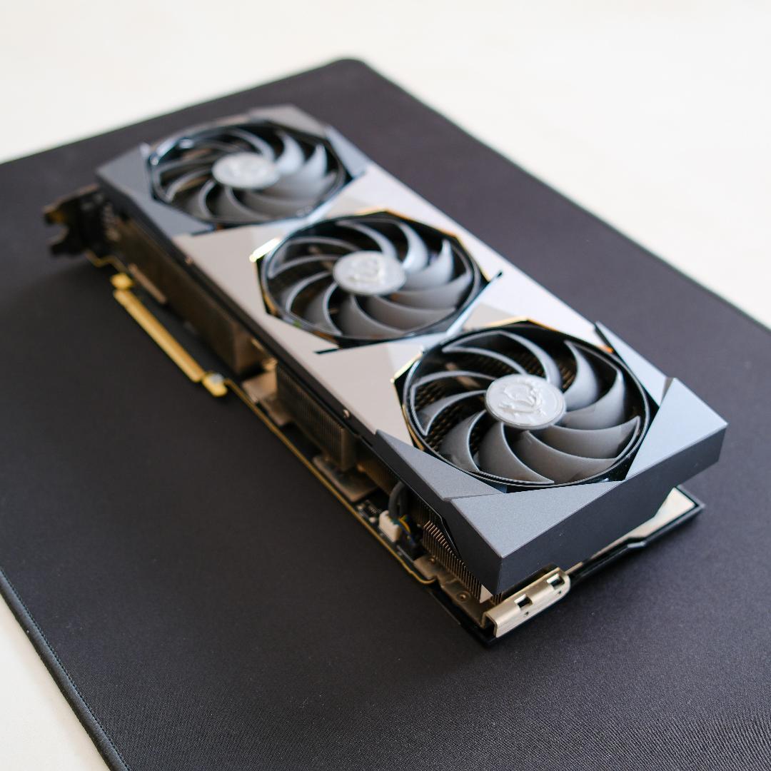 グラフィックボード・グラボ・ビデオカード MSI GeForce RTX 3090 SUPRIM X 24GB