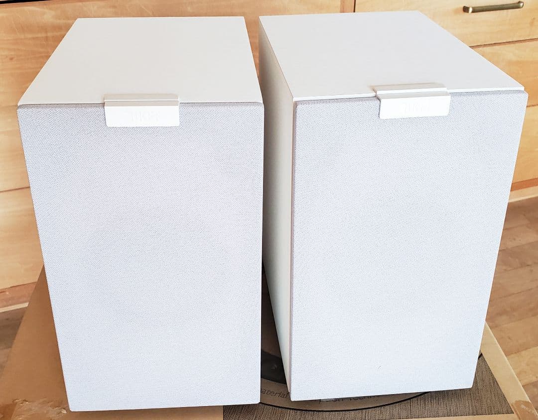 【極美品】KEF Q1 スピーカー / 元箱あり / 使用頻度少なめ