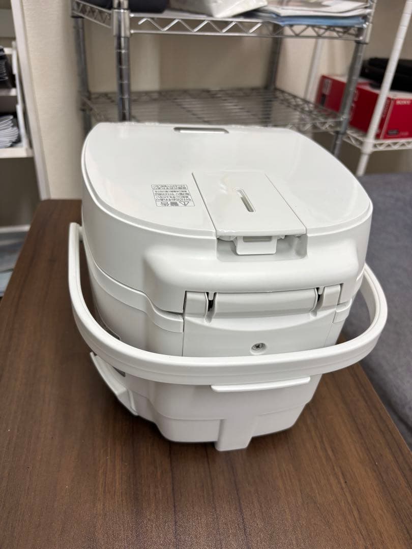 TOSHIBA 東芝 IHジャー炊飯器 RC-10HR 5.5合 2022年製Ｔ