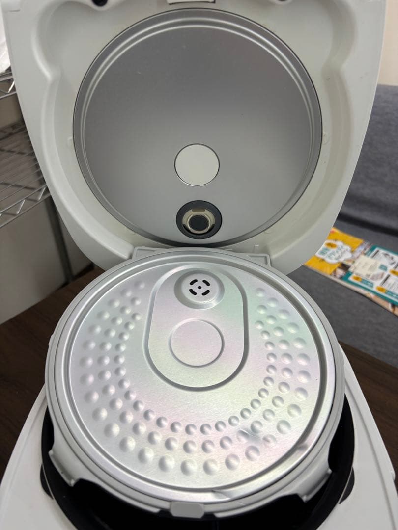 TOSHIBA 東芝 IHジャー炊飯器 RC-10HR 5.5合 2022年製Ｔ