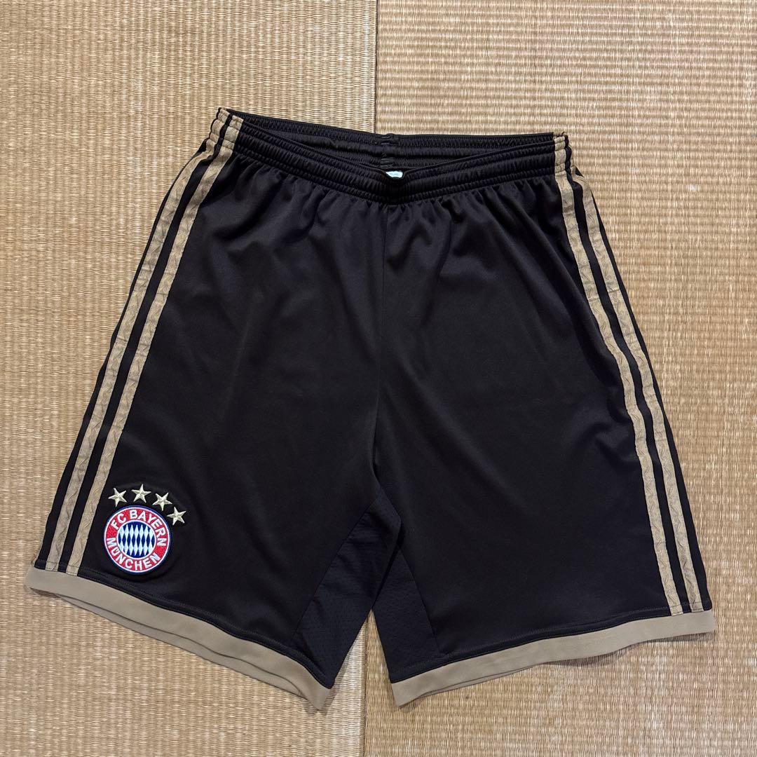 aiko 着用 バイエルン ミュンヘン 13-14 アウェイ レプリカ ショーツ