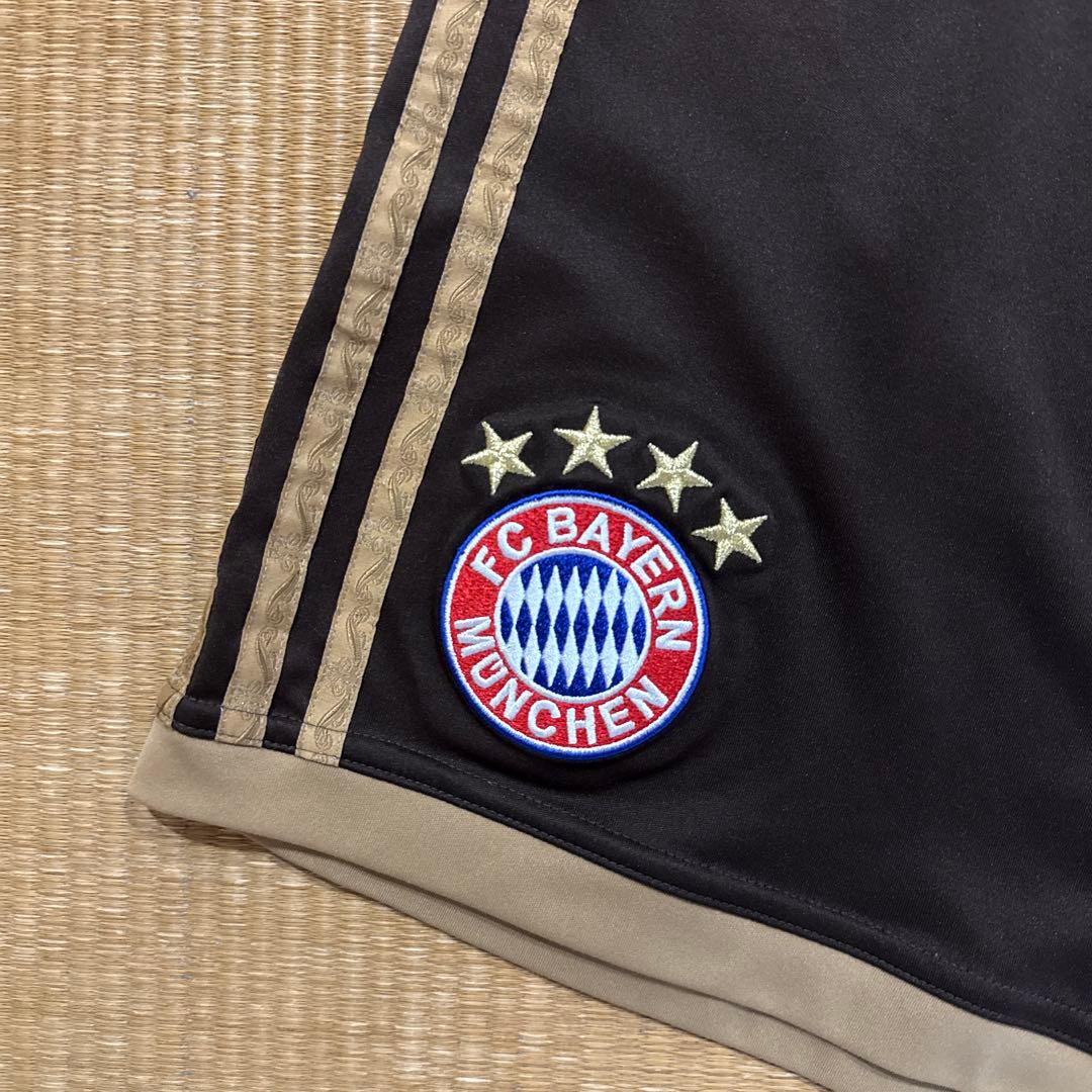 aiko 着用 バイエルン ミュンヘン 13-14 アウェイ レプリカ ショーツ