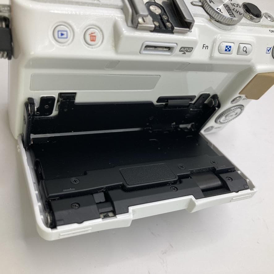 OLYMPUS E-PL5 ボディ ジャンク ミラーレス デジタルカメラ