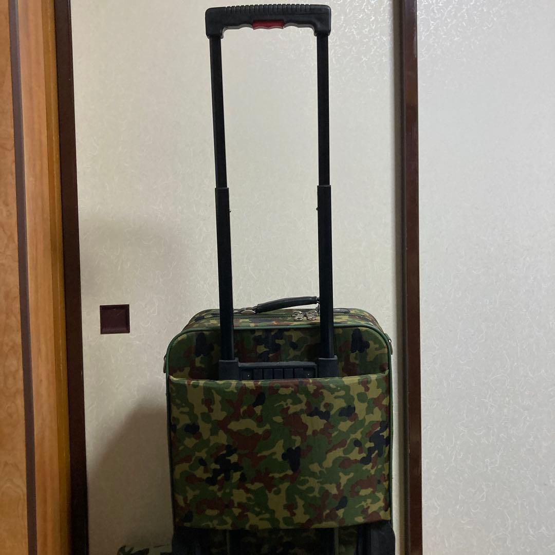 自衛隊　キャリーケース スーツケース