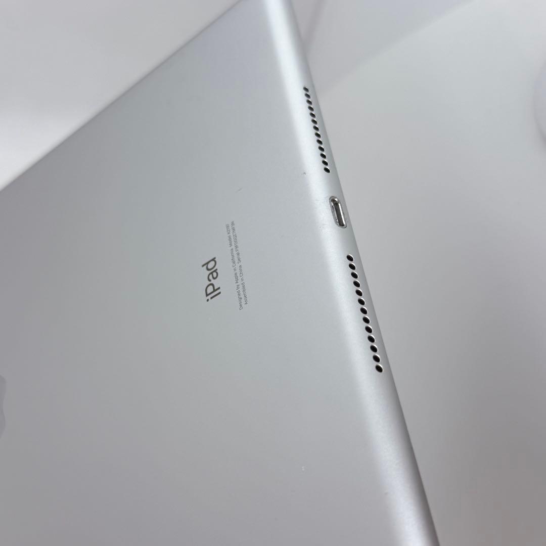 【良品】iPad (第7世代) Wi-Fiモデル 32GB - シルバー