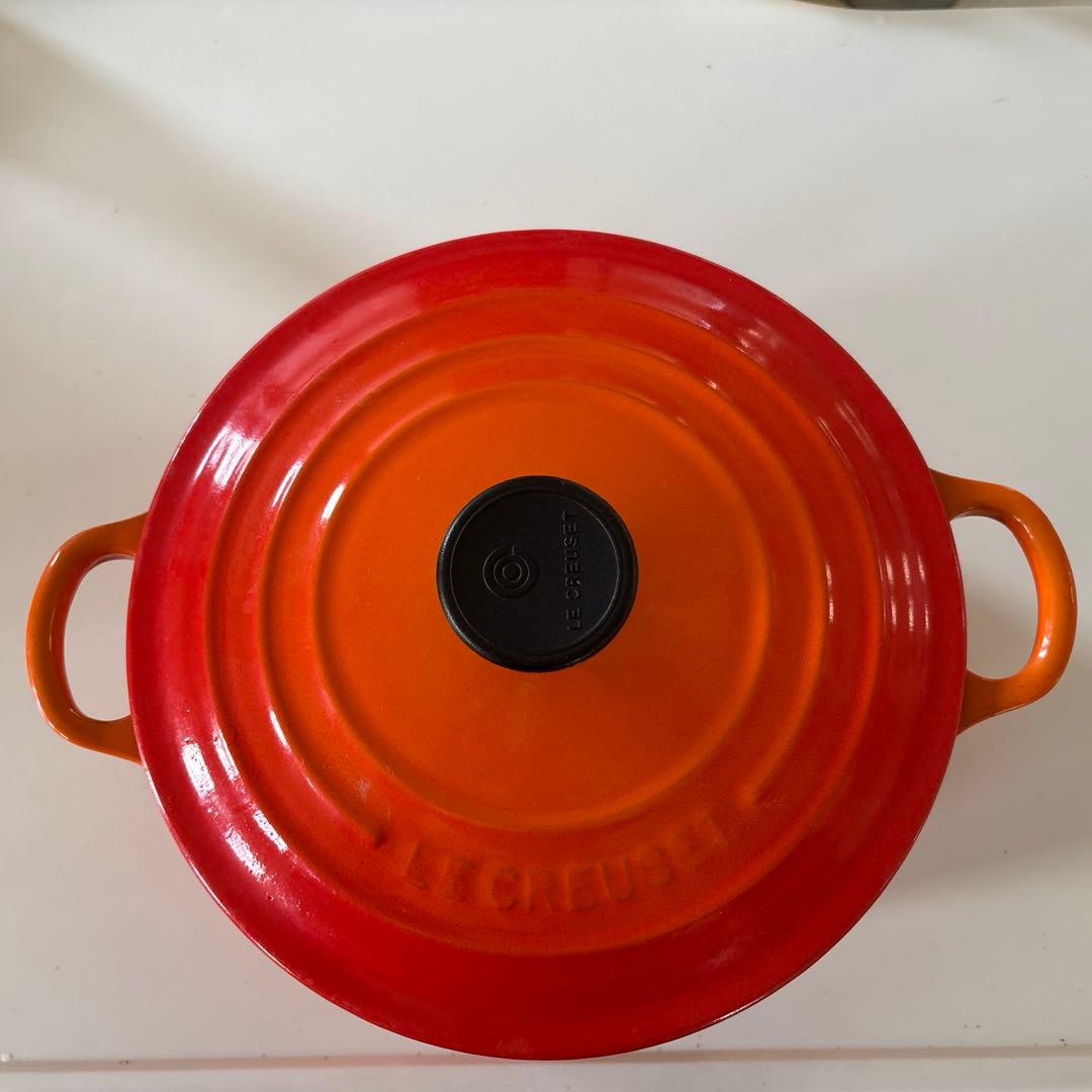 【最終お値下げ】LE CREUSET オレンジ ホーロー鍋 20cm
