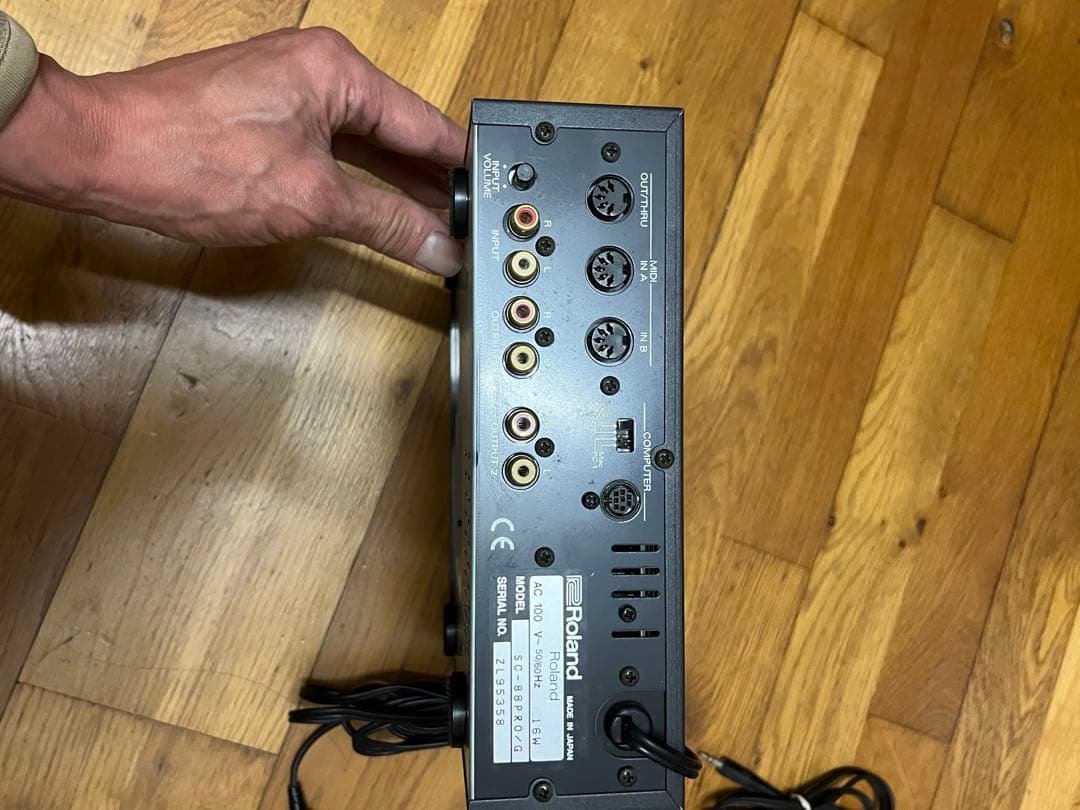 MIDI Roland PC-70キーボード,コントローラーSC-88Pro他