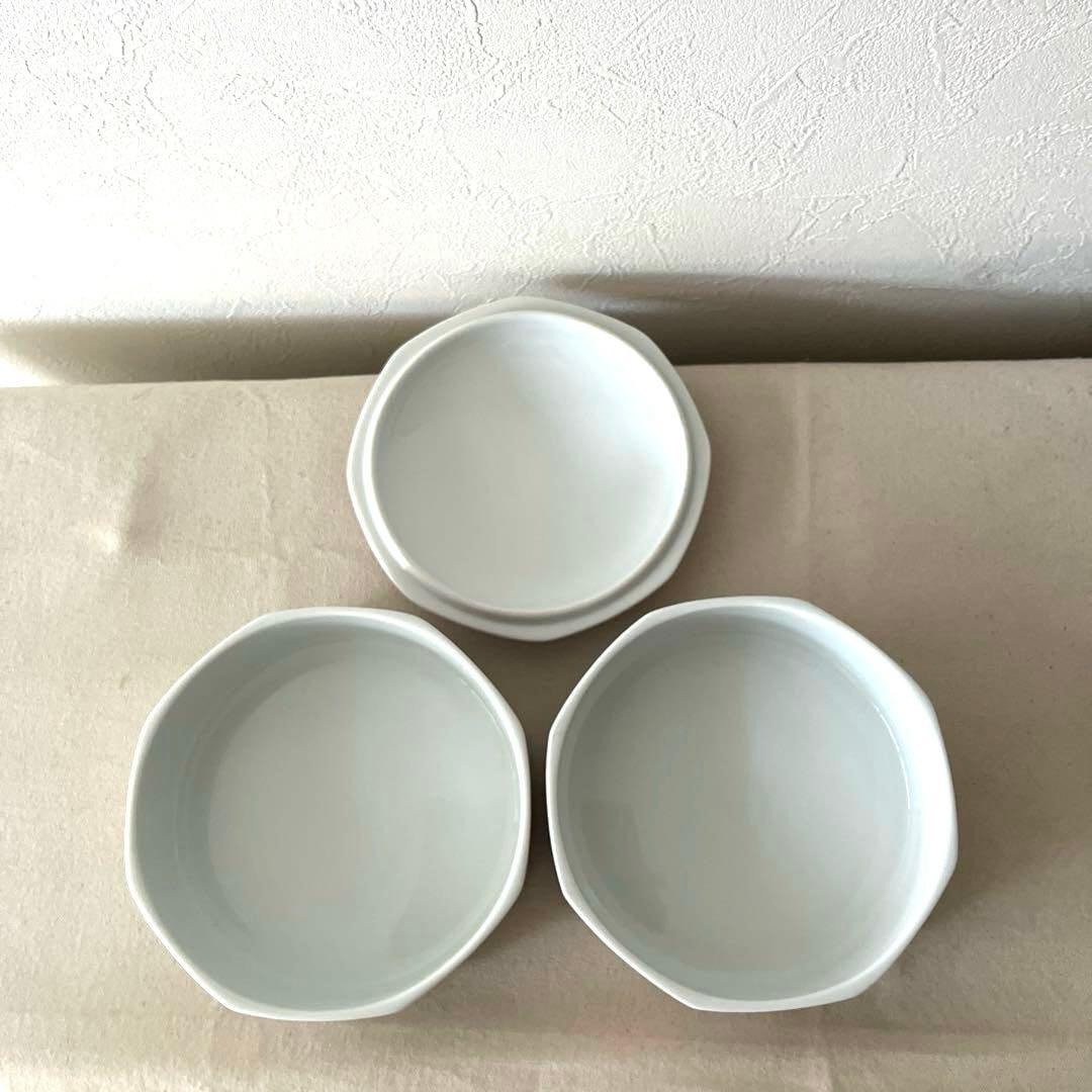 ☆M450 ○たち吉　赤絵　龍柄　蓋付き2段重【未使用】　美しい