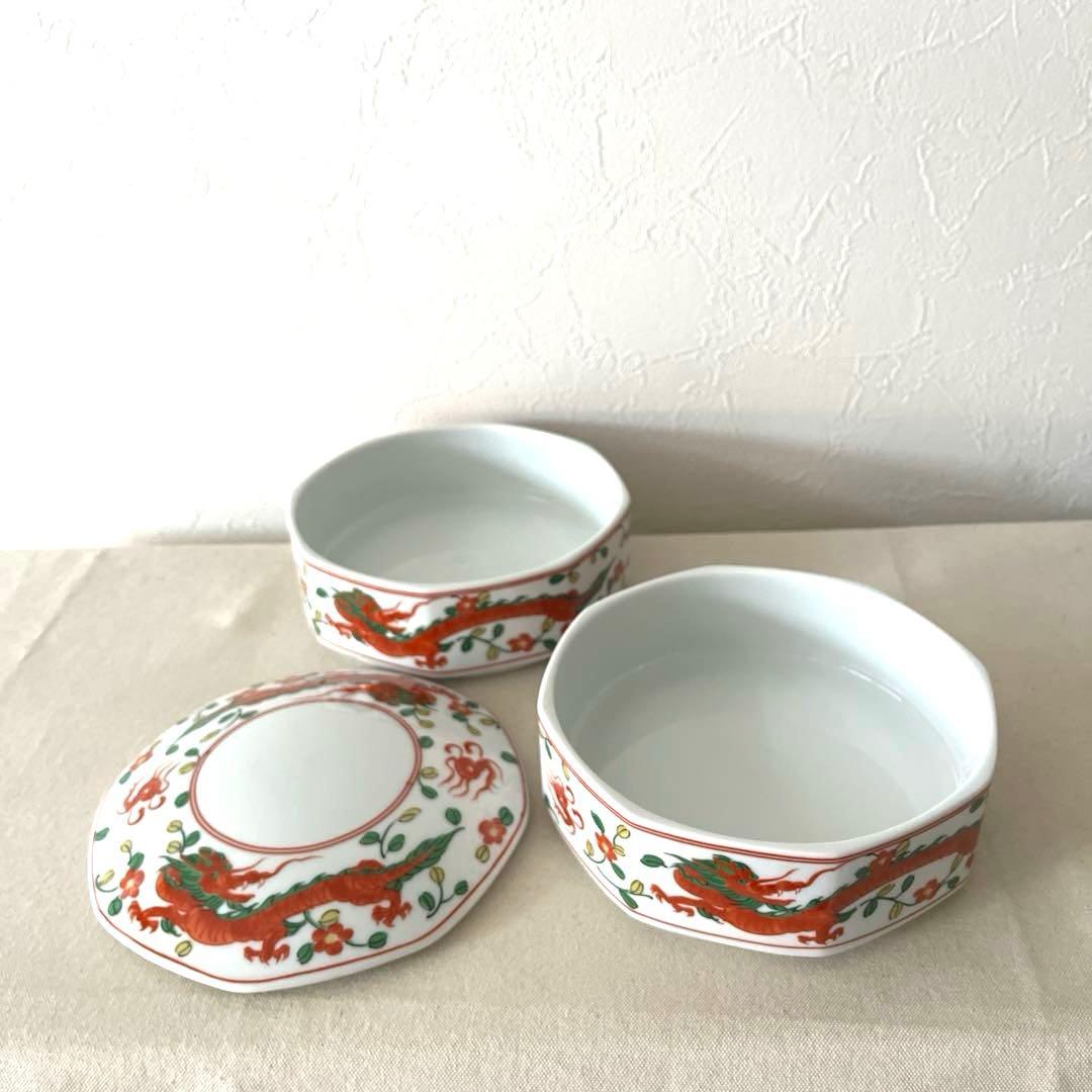 ☆M450 ○たち吉　赤絵　龍柄　蓋付き2段重【未使用】　美しい