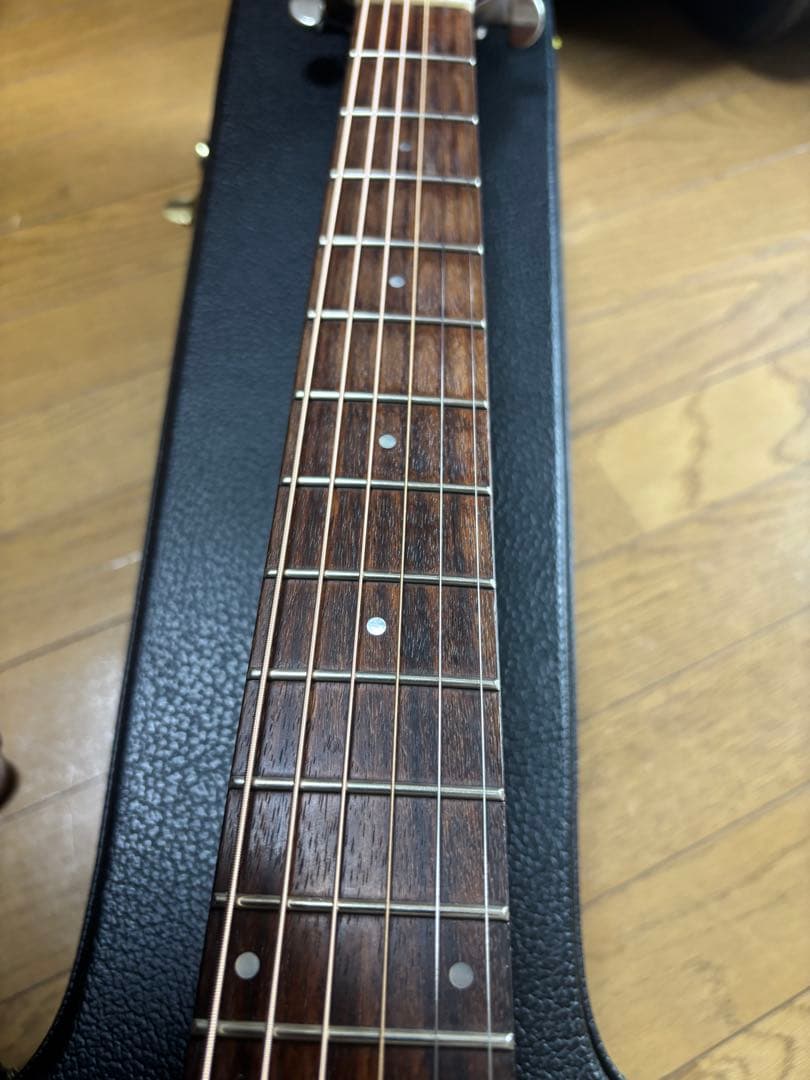 GUILD D-125 NAT 単板 ネック補修歴あり。エレアコ仕様