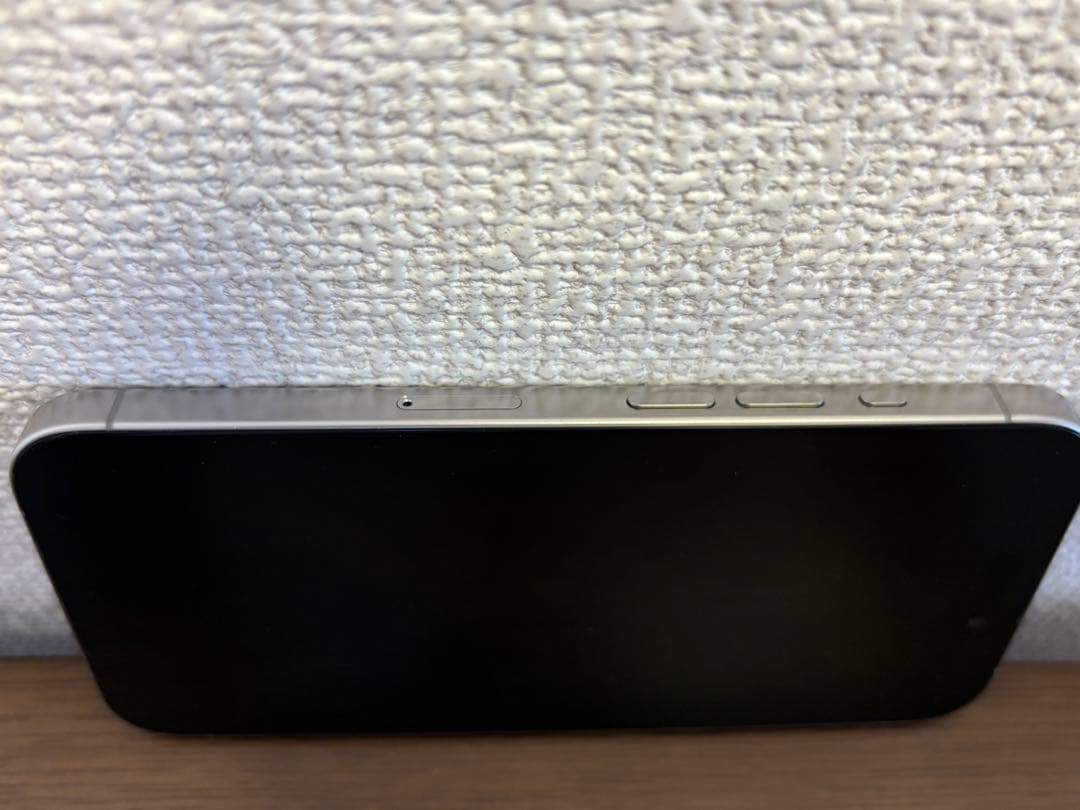 【美品】iPhone 15 Pro 128GBナチュラルチタニウム SIMフリー