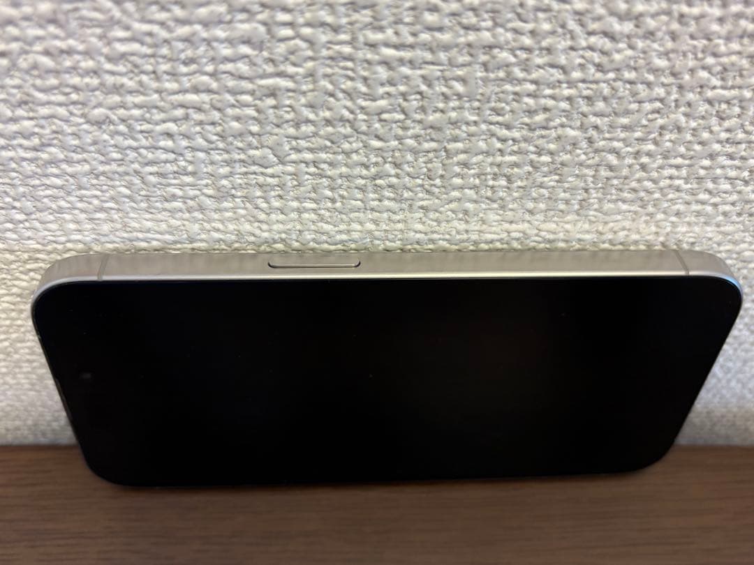 【美品】iPhone 15 Pro 128GBナチュラルチタニウム SIMフリー