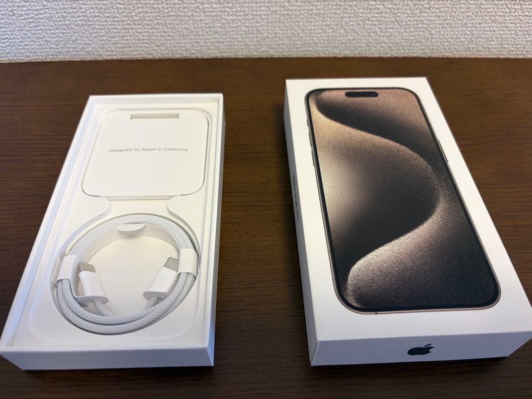【美品】iPhone 15 Pro 128GBナチュラルチタニウム SIMフリー