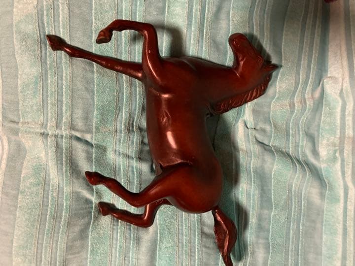 馬の置物鉄製永の刻印あり