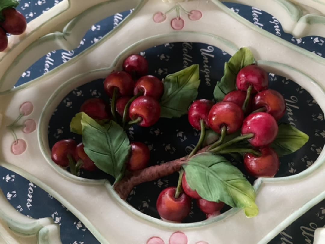 さくらんぼ 陶器 皿 チェリー プレート フルーツ 飾り皿 ロココ 姫 メルヘン