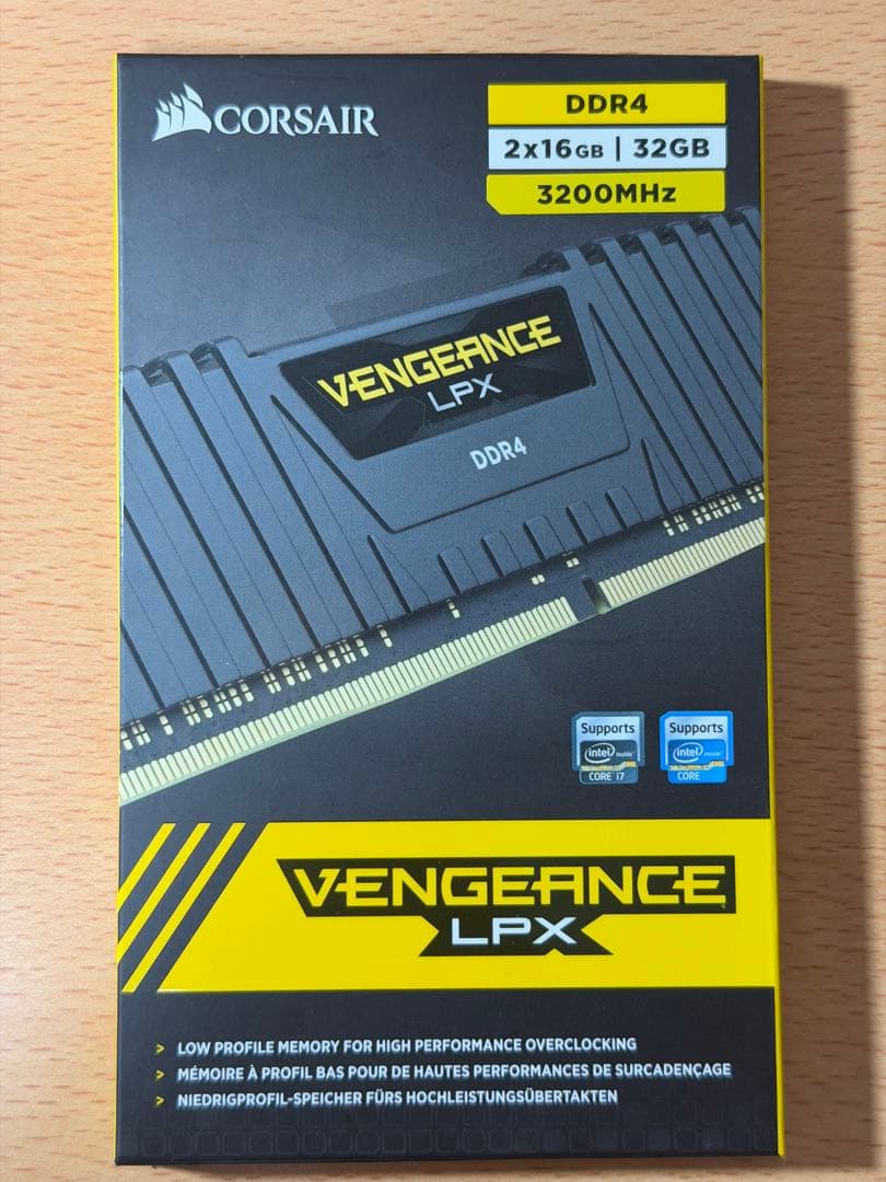 DDR4 メモリ 32GB / CORSAIR 3200MHz 16GB×2枚