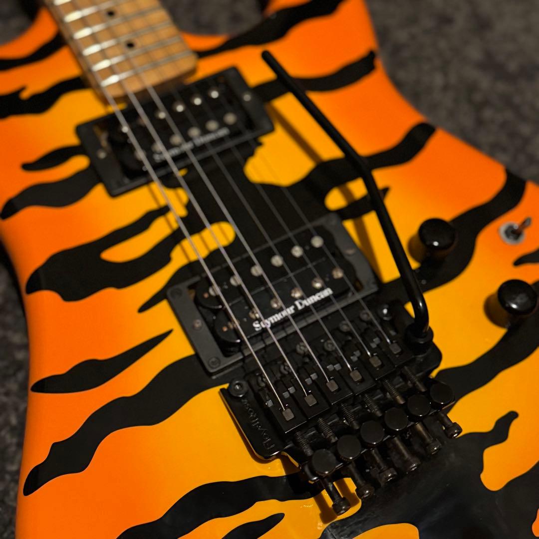 送料込 KRAMER USA エレキギター ビンテージ 極備品 弦高低め