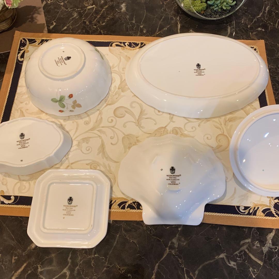 ウェッジウッド ワイルドストロベリー　キャンディポット　シェルトレイ　小皿など