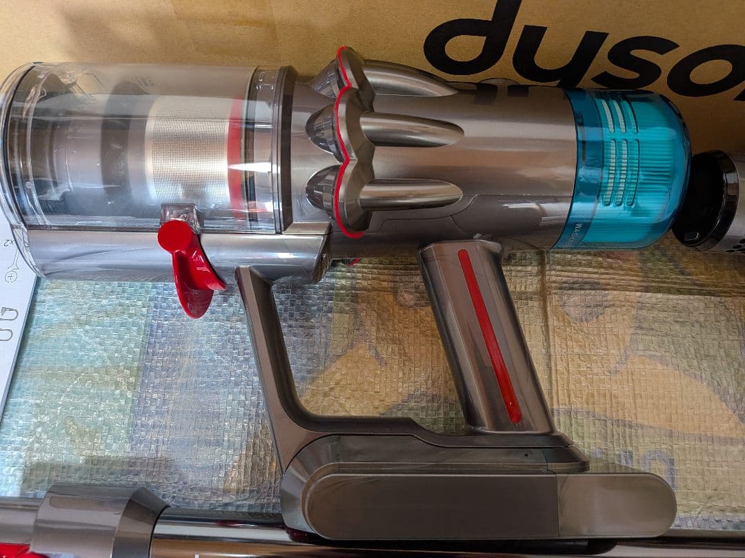 ♪ダイソン Dyson SV49 掃除機　本体2個　動作しますがジャンク品