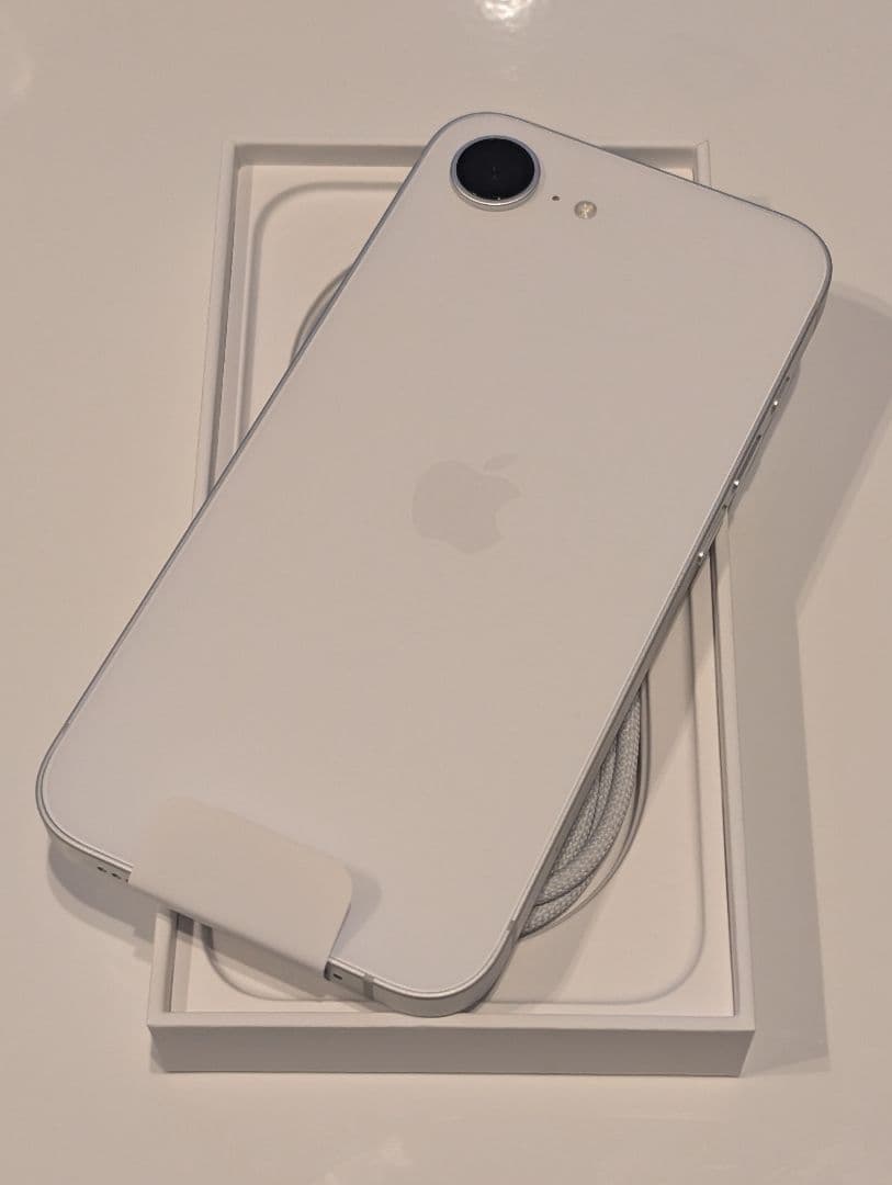 AppleiPhone 16e ホワイト 白 iPhone16e本体