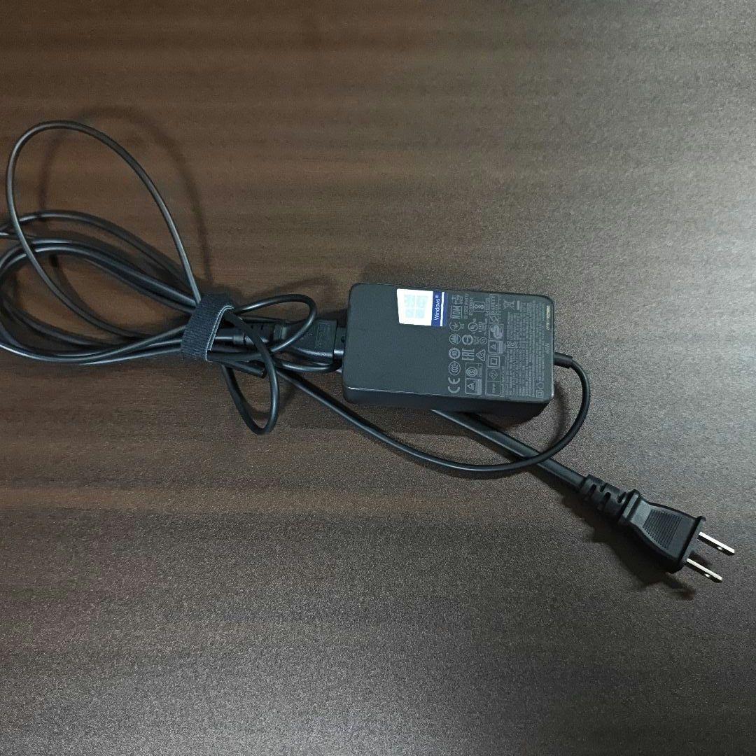 Microsoft Surface Pro (第5世代) Wi-Fiモデル