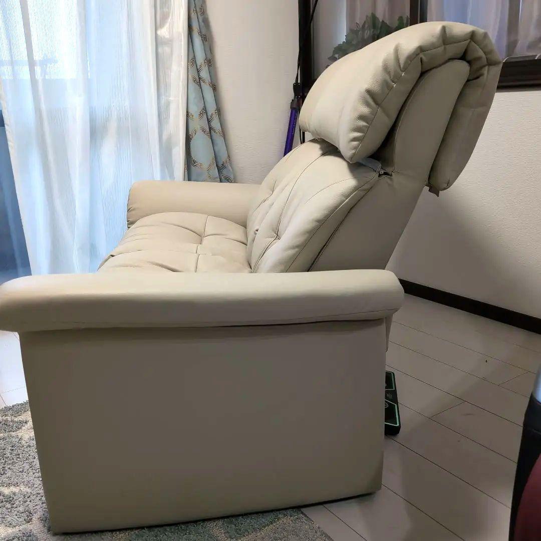 ベージュ色 2人掛けソファ 合成皮革