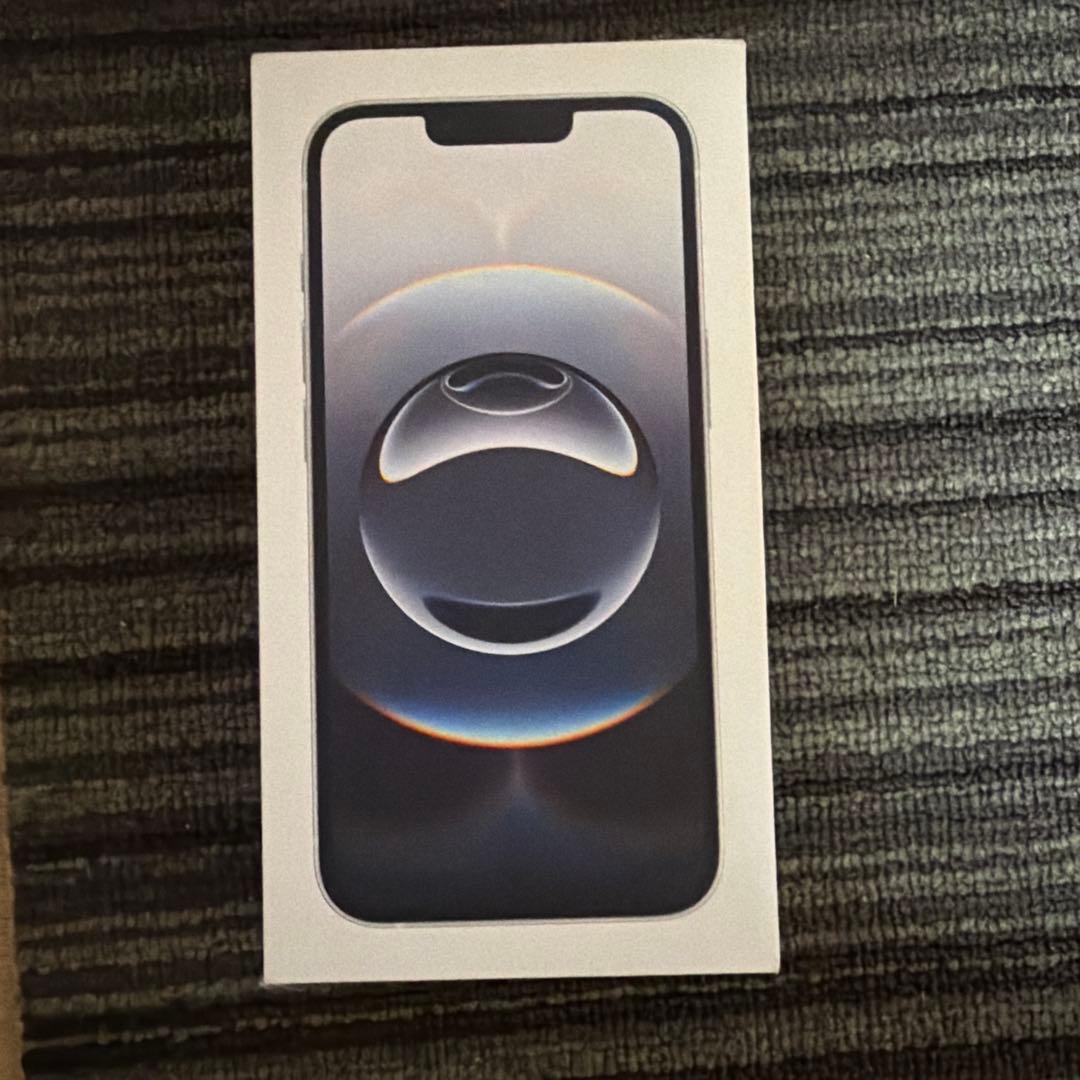 iPhone16e本体 SIMフリー