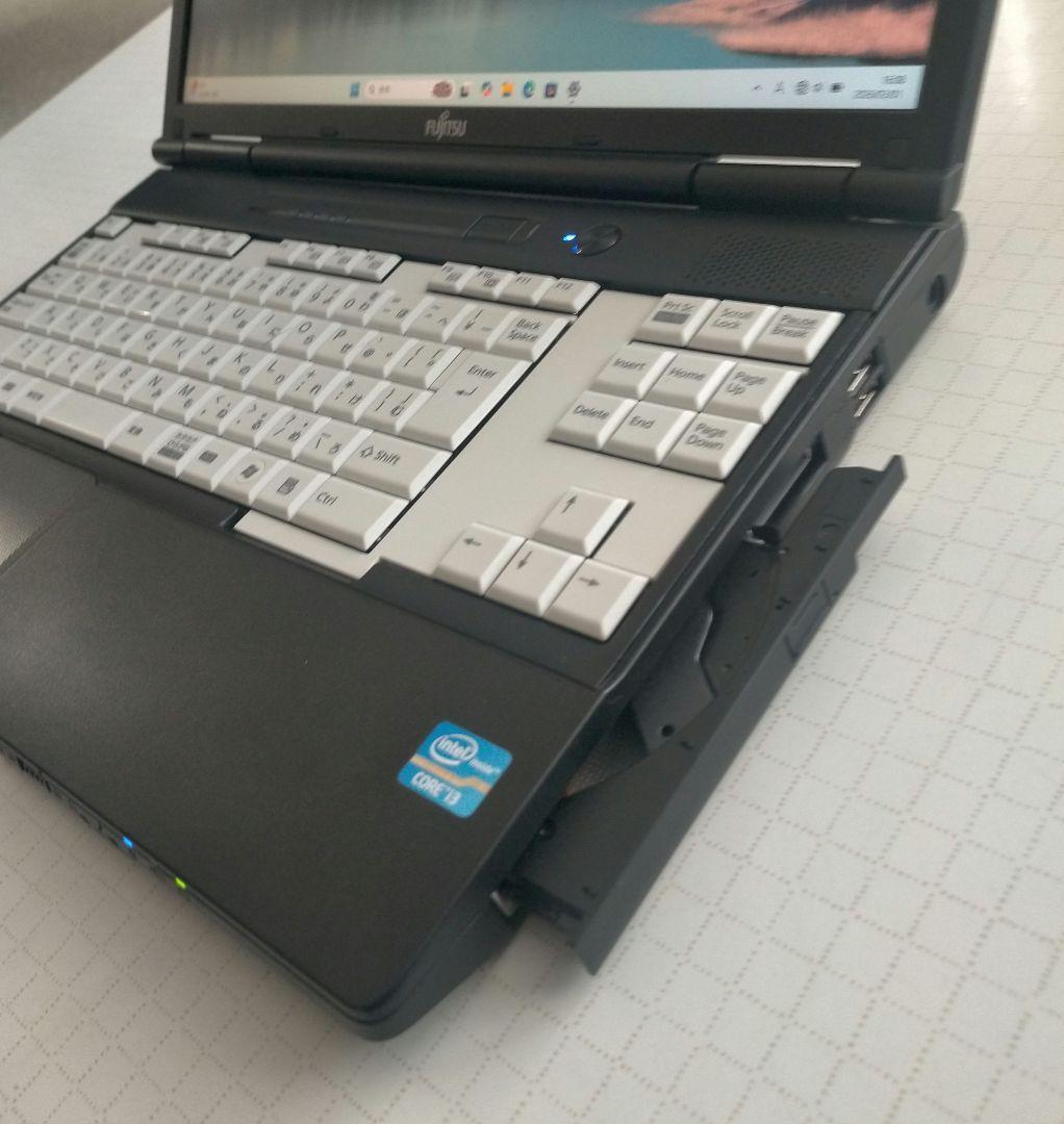 富士通 LIFEBOOK A561/D i3 SSD128GB 4G Win11