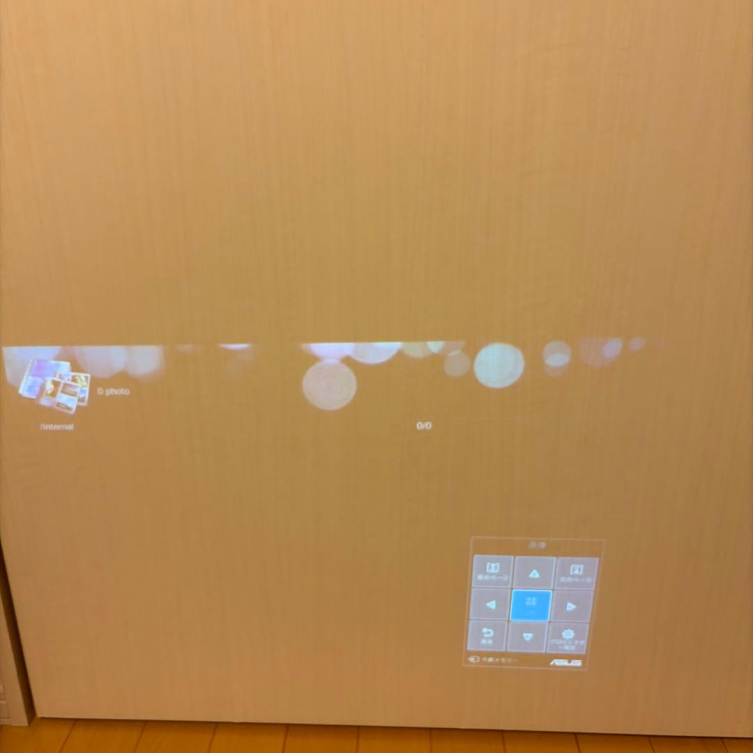 ASUS P3Bモバイルプロジェクター本体 収納ケース付き